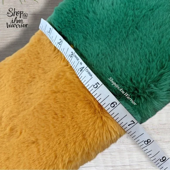 Echo NWT faux fur color lock pull-through scarf *shop@iamwarrior